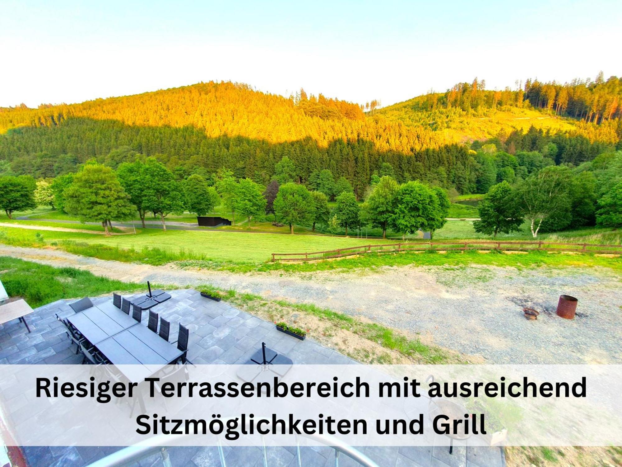 Ferienhaus Grimme - 350M2, 18 Betten - Mit Indoorspielplatz, Pool, Grosser Terrasse, Grill, Sauna, Kicker, Dart, Uvm - Ideal Fuer Familien Schmallenberg Zewnętrze zdjęcie